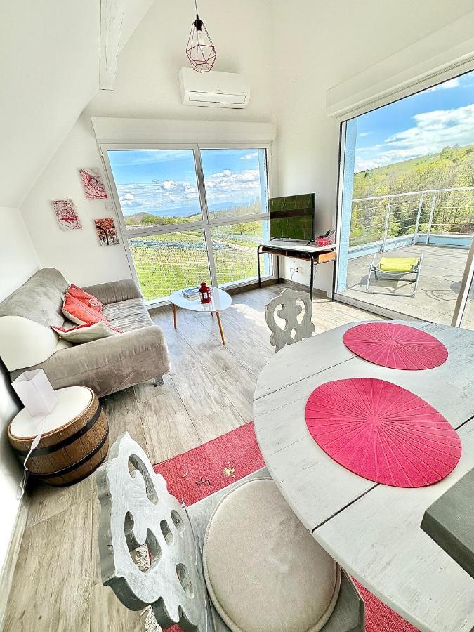 Janea Deep Red House Villa Reichsfeld Exterior photo